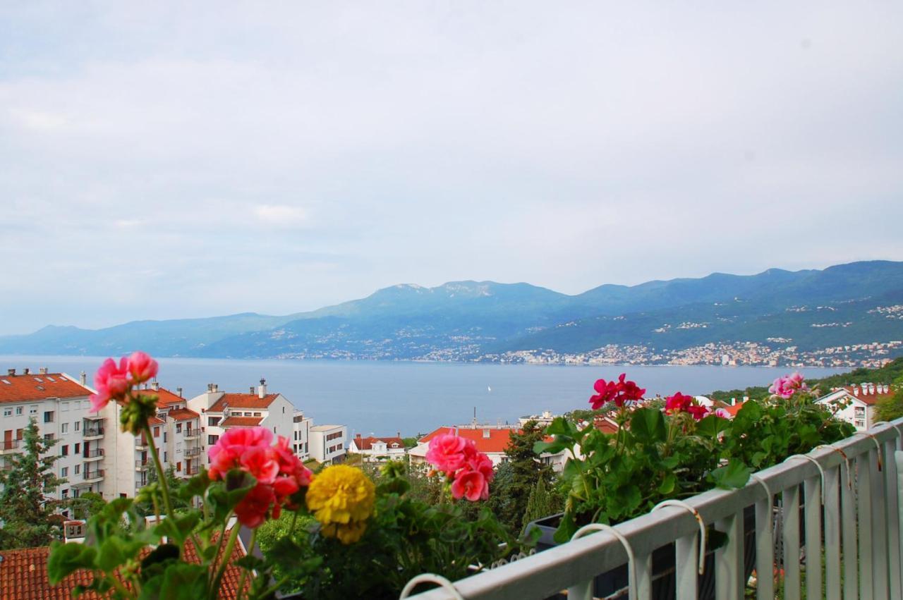 Apartment Rijeka With Sea View Ngoại thất bức ảnh