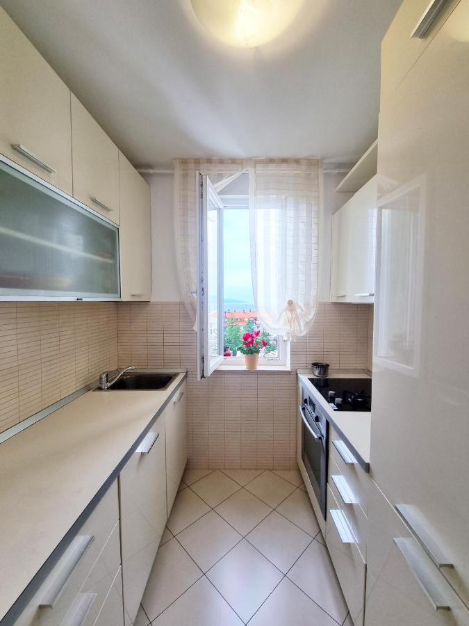 Apartment Rijeka With Sea View Ngoại thất bức ảnh