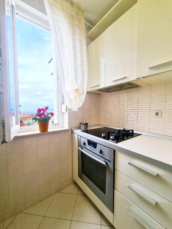 Apartment Rijeka With Sea View Ngoại thất bức ảnh